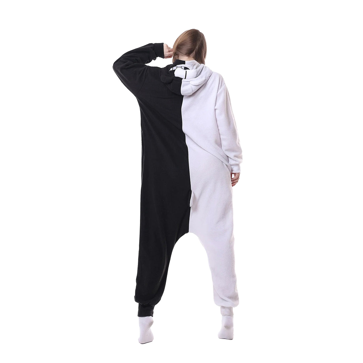 Black and White Bear Costume Adult Kigurumi Onesie Cosplay Pajamas Unisex Halloween Christmas Sleepwear Party Outfit